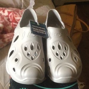 Skechers It’s a Vibe Foamies Gray Size 9 Machine Washable